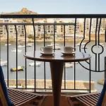 Calypso 4*