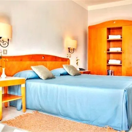 Hotel Calypso 4*